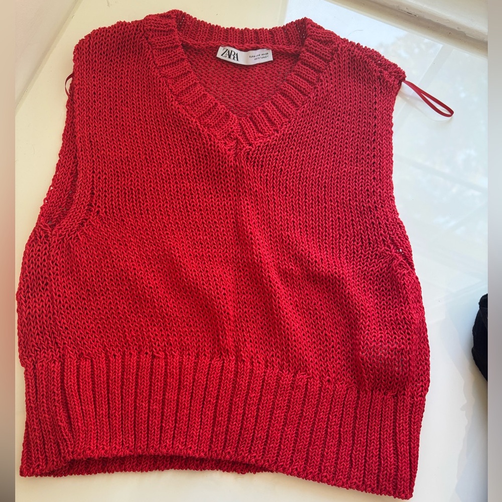 Zara Red Knit Vest